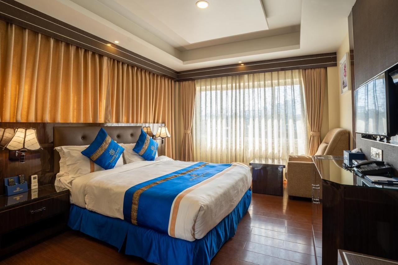 Shangrila Blu Hotel Lalitpur Dış mekan fotoğraf