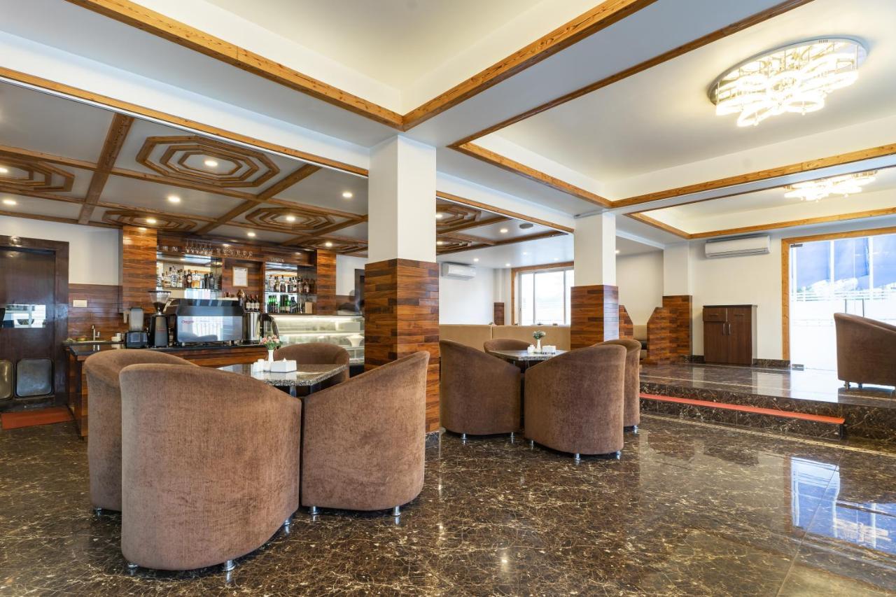 Shangrila Blu Hotel Lalitpur Dış mekan fotoğraf