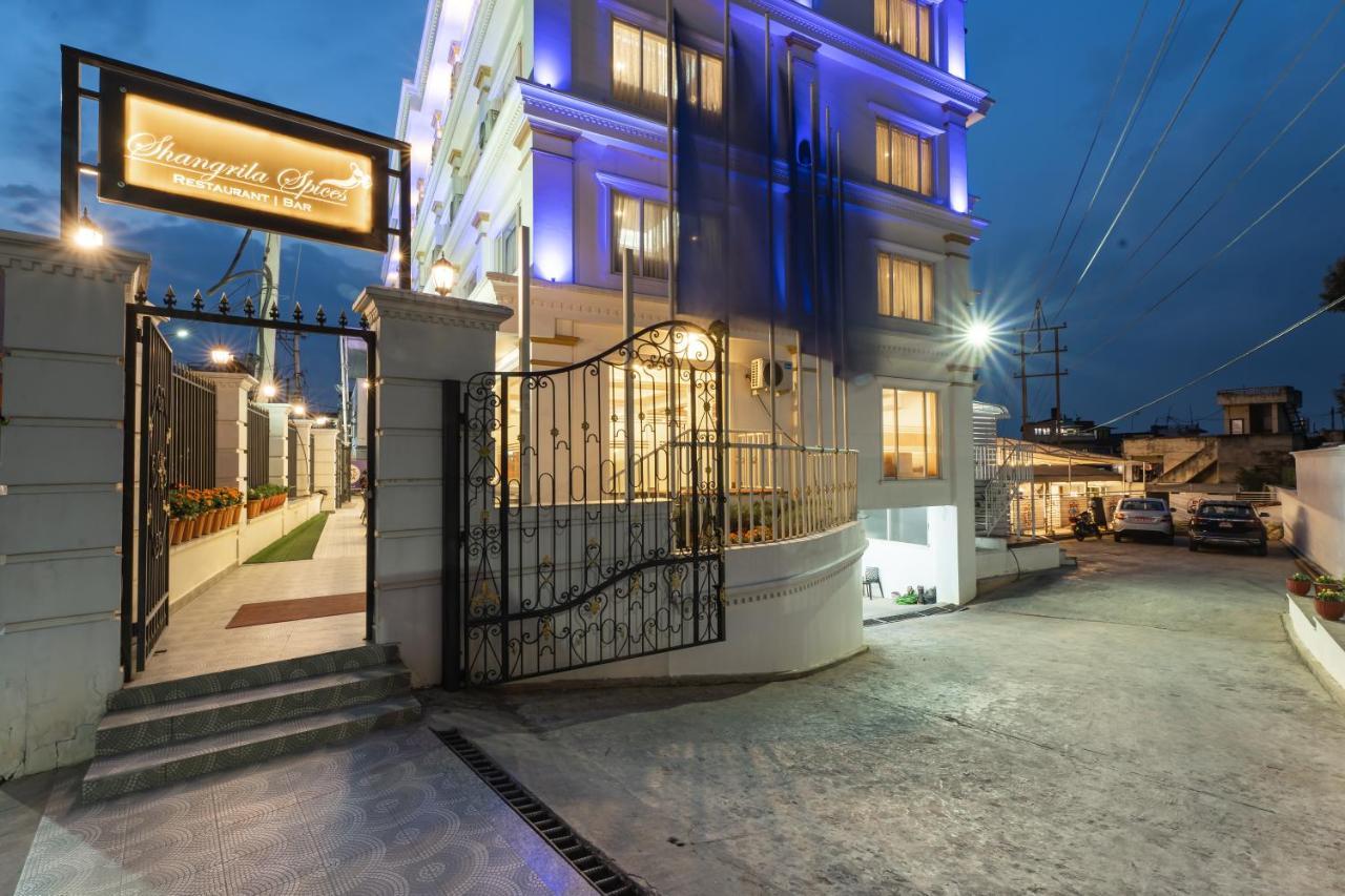 Shangrila Blu Hotel Lalitpur Dış mekan fotoğraf